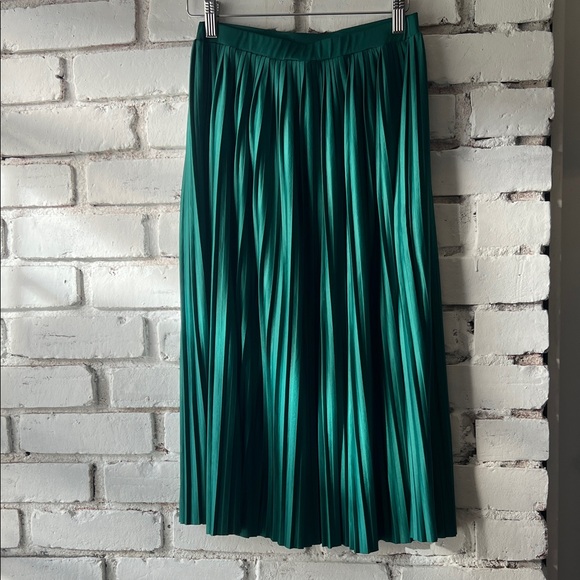 TWIK hunter Green Pleated Skirt midi elastic waist - Picture 5 of 7